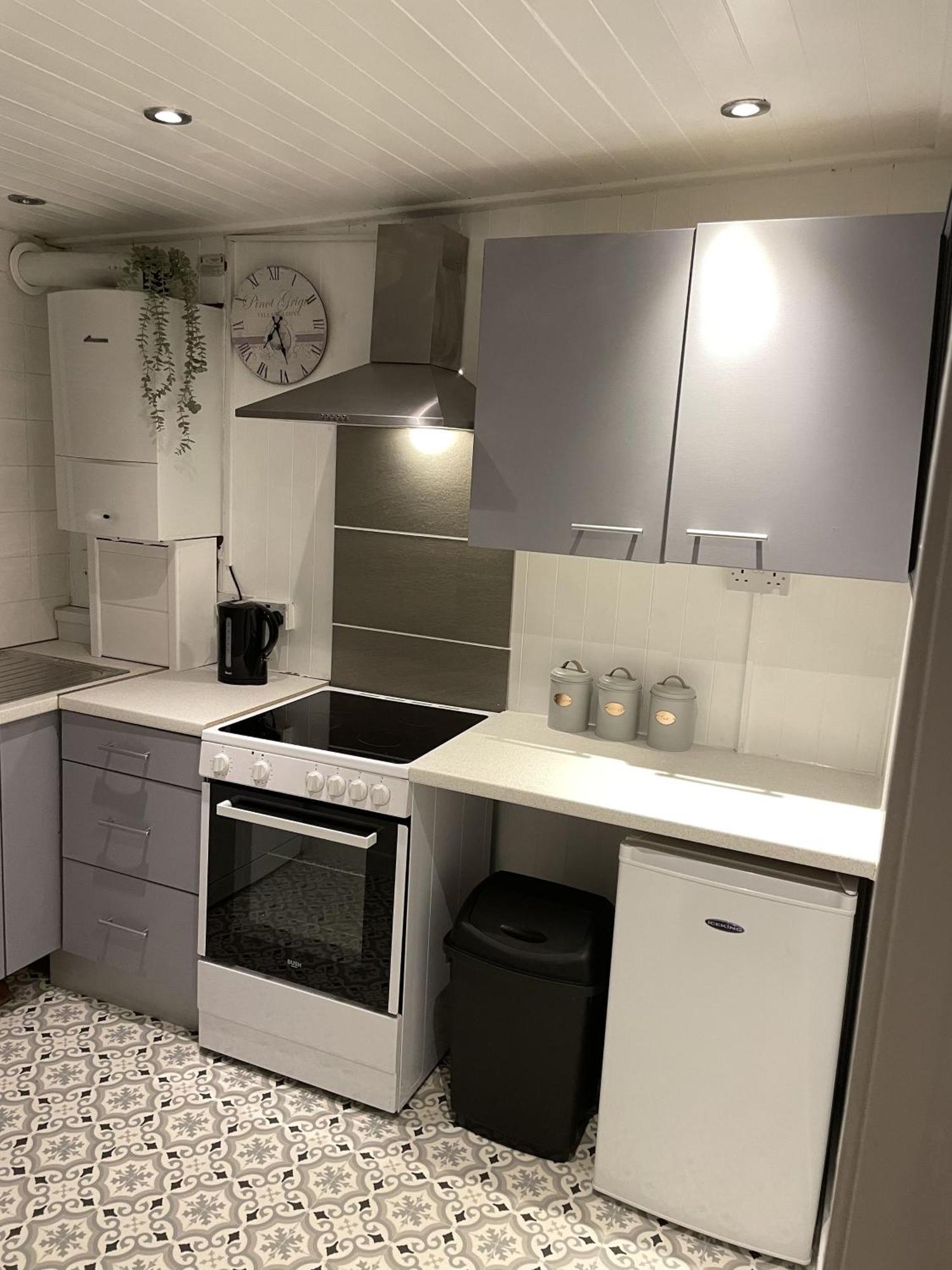 Beach Vista Apartment Three In Бармут Екстер'єр фото